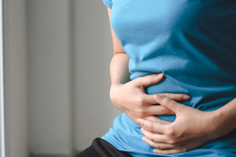 Daily habits that worsen gastric pain and should be avoided